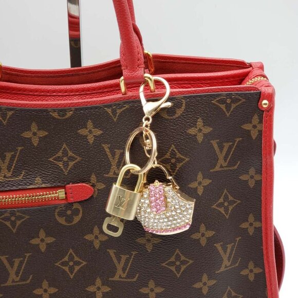100% Auth Louis Vuitton Lock & Key with unbranded Bagcharm, Keycharm, Keychain - Picture 7 of 8